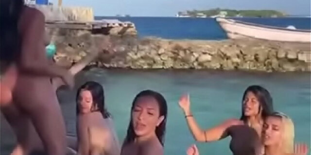 beach,molten