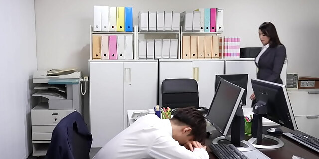 asian,blowjob,boobs,creampie,handjob,japanese,mature,office,sex,squirting